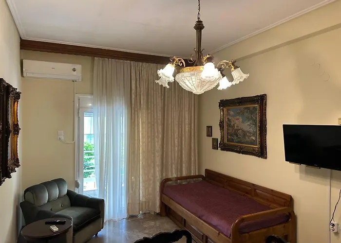 Theoni Central Apartment